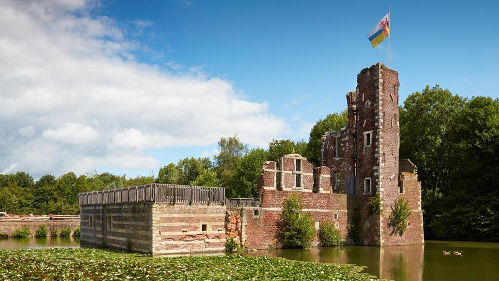 Gemeente Landgraaf stelt verkoop Kasteel Schaesberg voor, beheer en de exploitatie overdragen aan ee