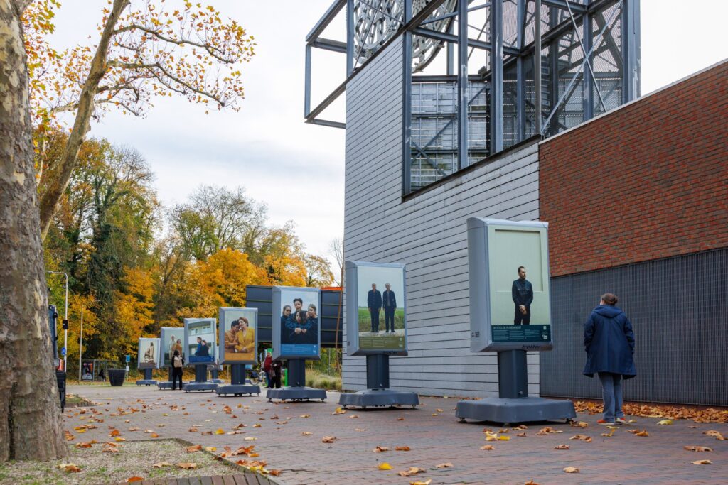 Gratis buitententoonstelling over huiselijk geweld nu te zien in Kerkrade