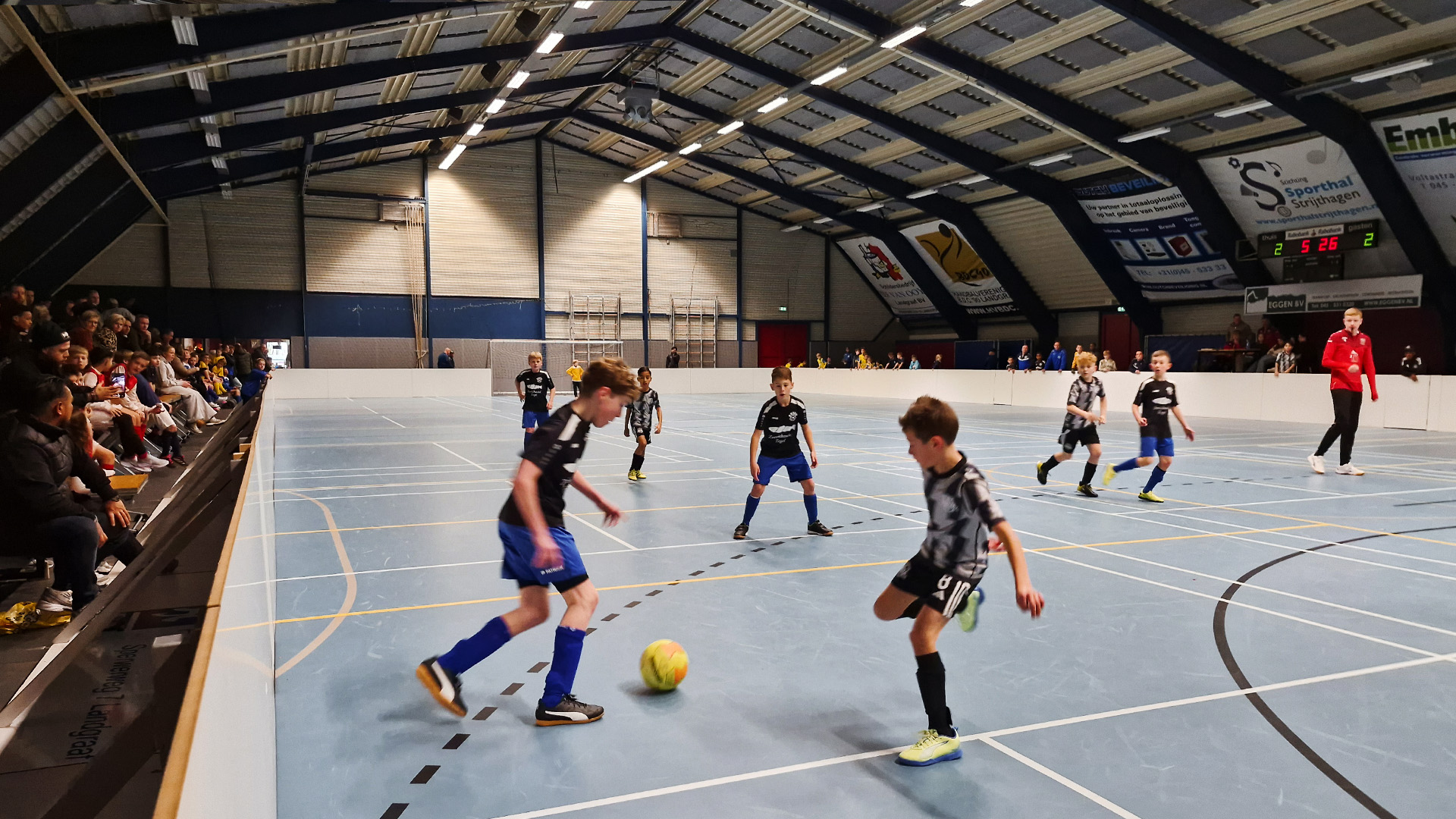 ‘Een geweldige happening met heel veel teams’: Boardingsoccertoernooi trekt al decennialang honderde