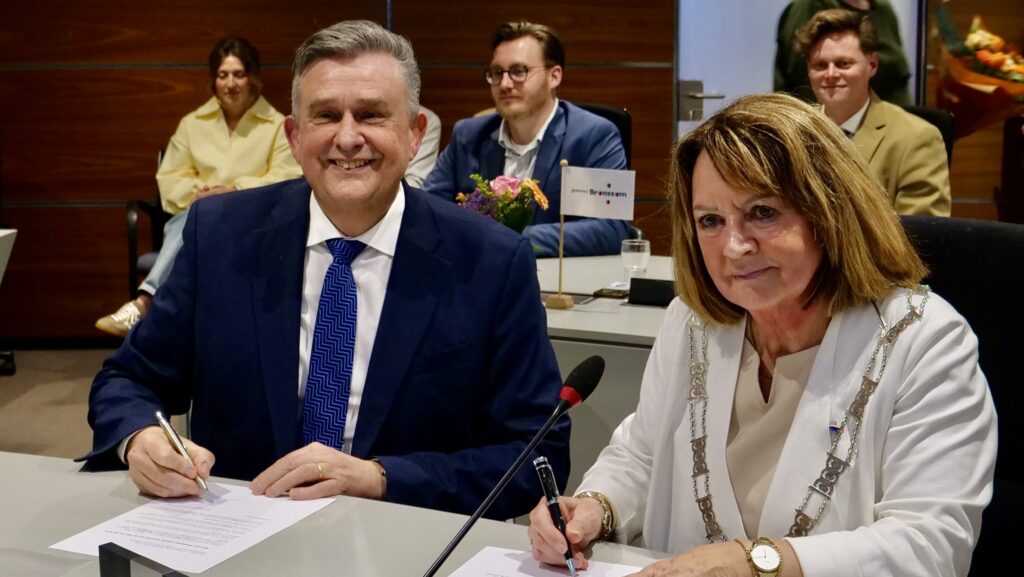 Wilma van der Rijt opnieuw beëdigd als burgemeester van Brunssum