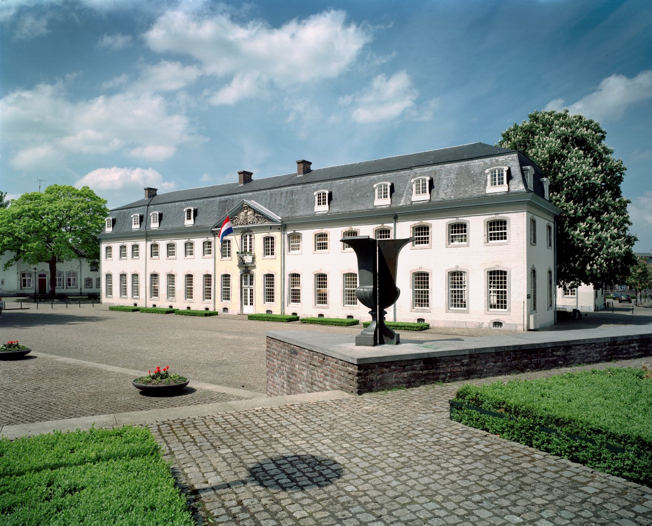 Vaals start met pilot online buurtplatform Hoplr